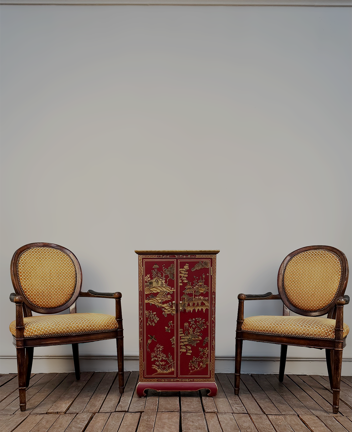 Gabinete Oriental en Rojo Laqueado