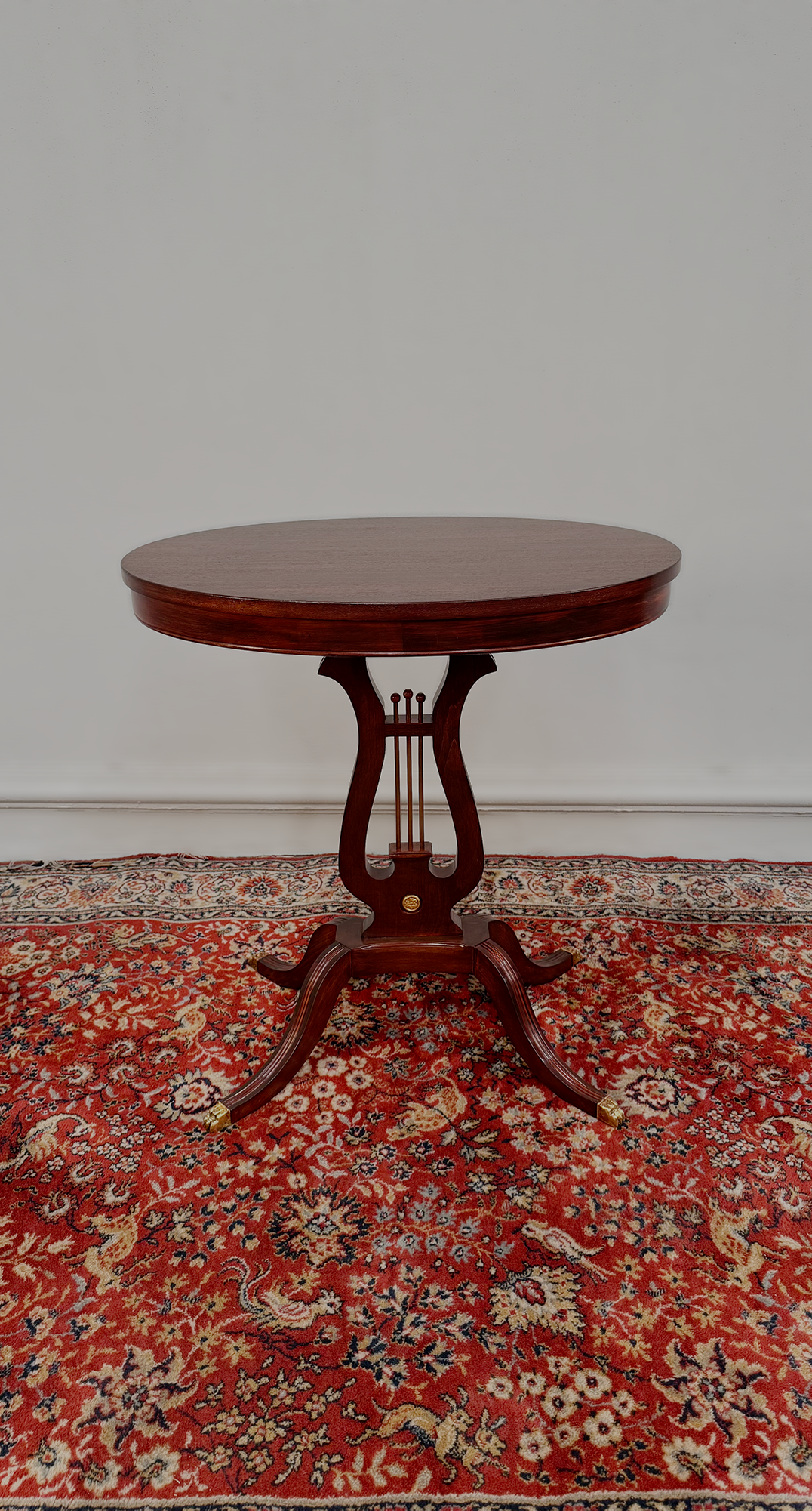 Mesa Auxiliar con Lira