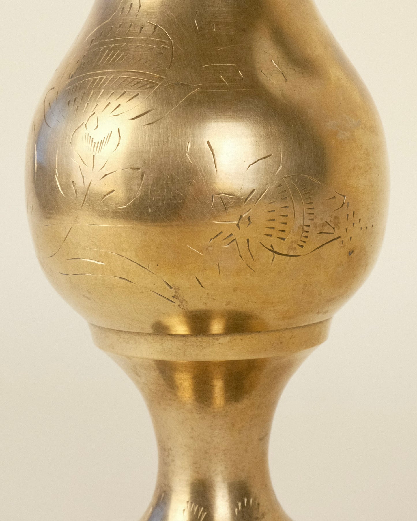 Florero Dorado Vintage
