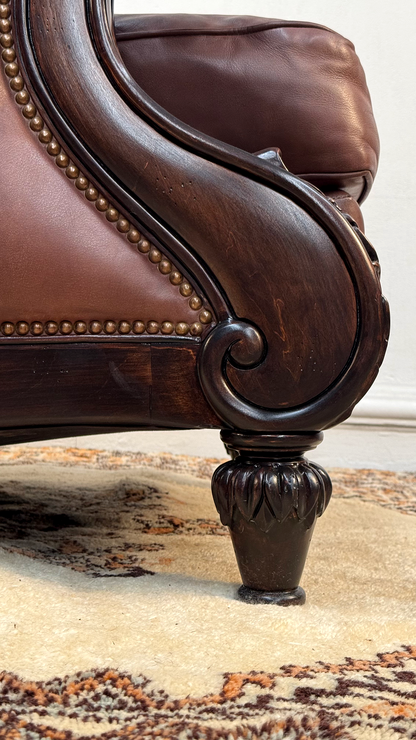 Sillón de Cuero con Otomán