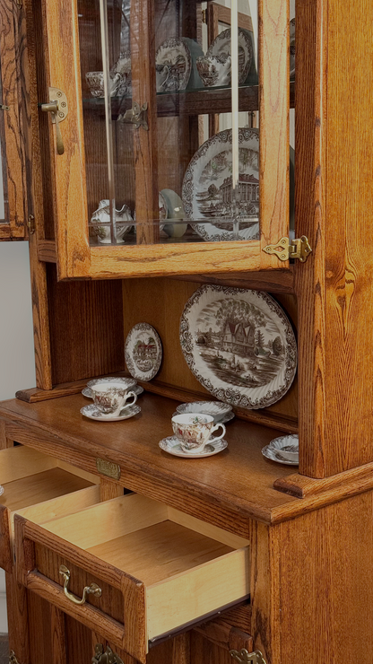 Vitrina Vintage de Encino Americano | Casa Perlo