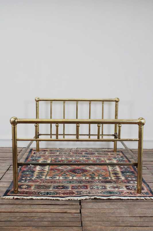 cama de laton antigua
