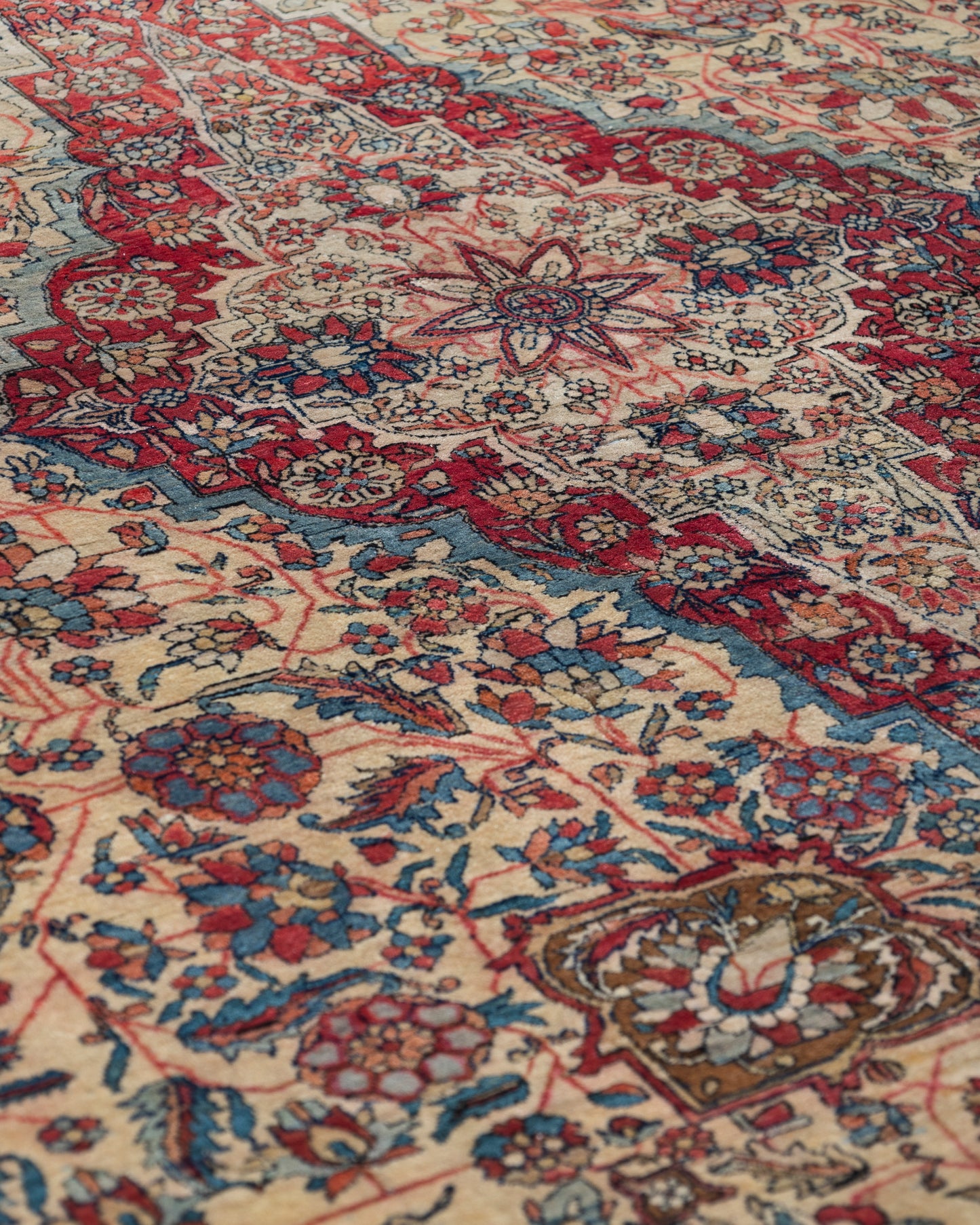 Tapete Persa 1890 (337 x 317 cm) | Casa Perlo
