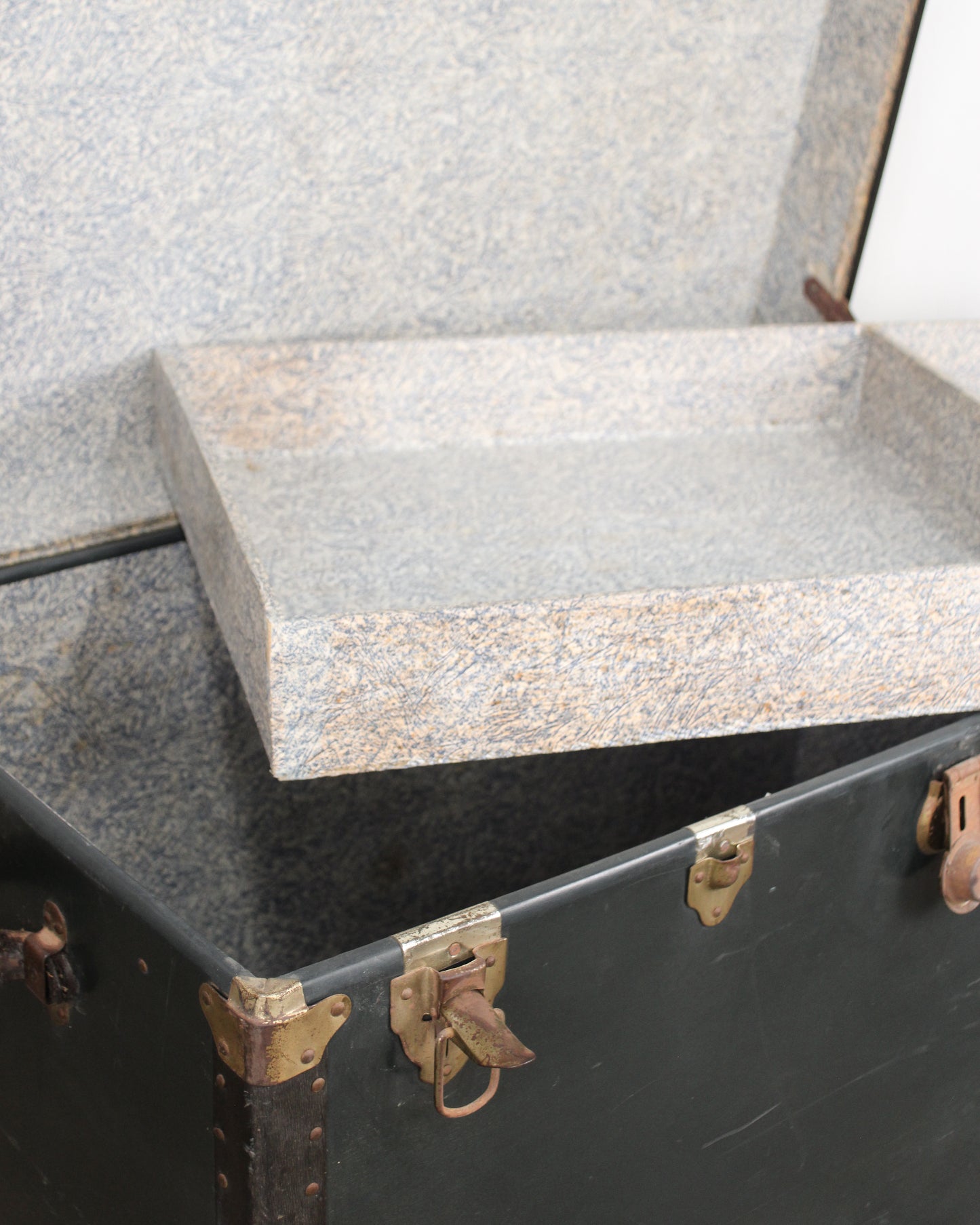 Antique Travel Trunk | Casa Perlo