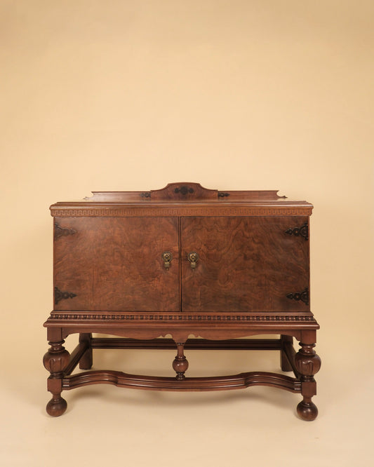 Buffetera de Nogal Vintage