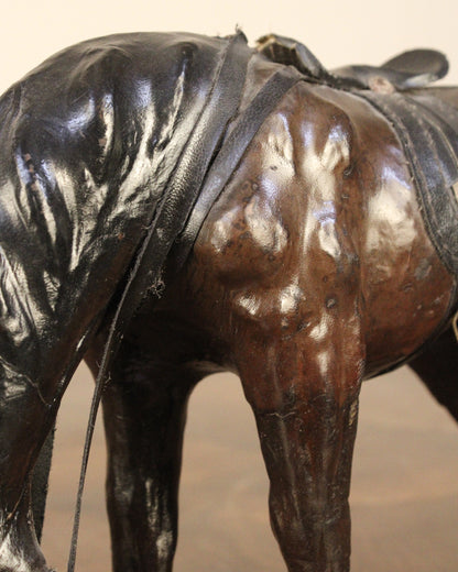 Figura de Caballo en Piel | Casa Perlo
