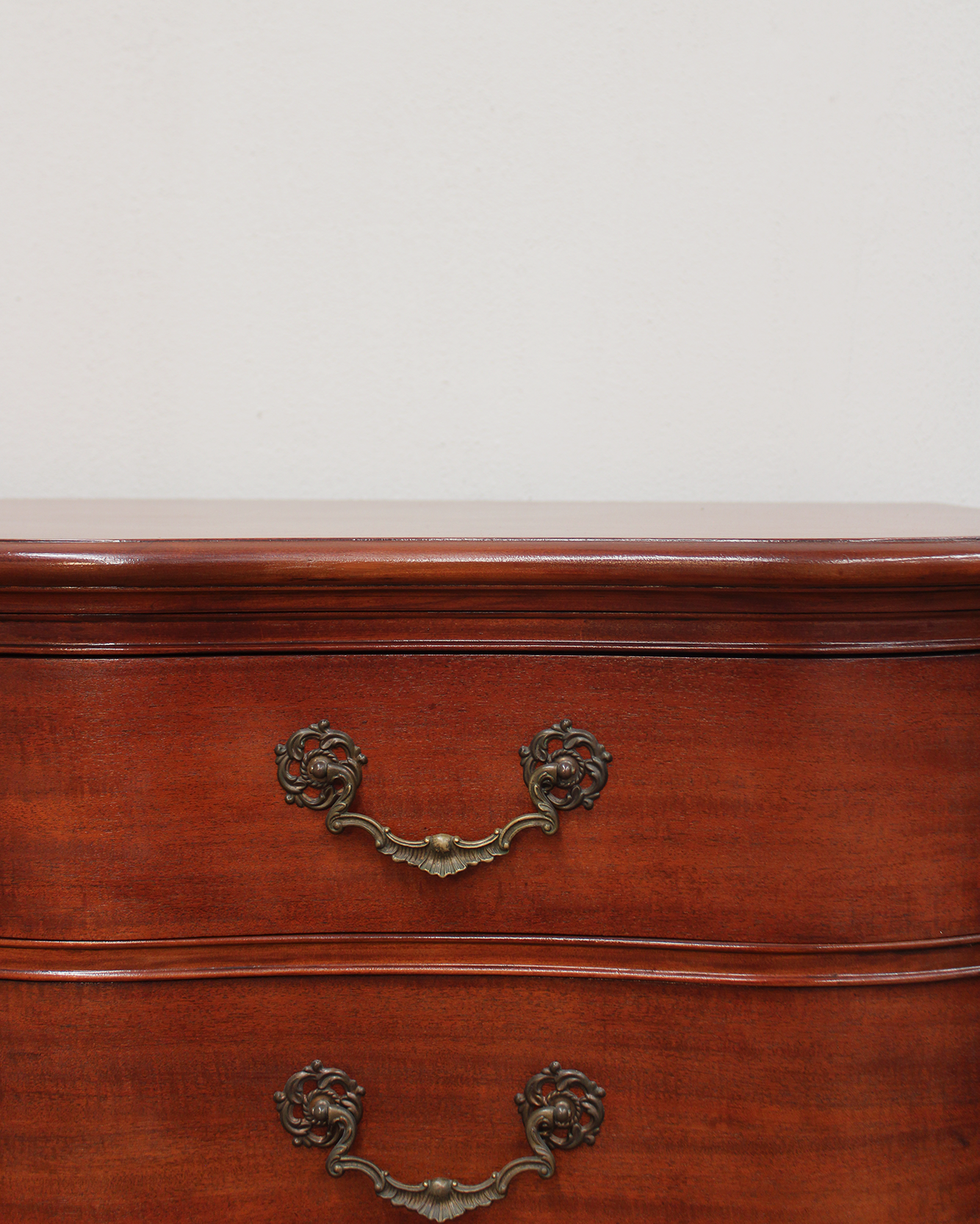 Cajonera Vintage en Caoba | Casa Perlo