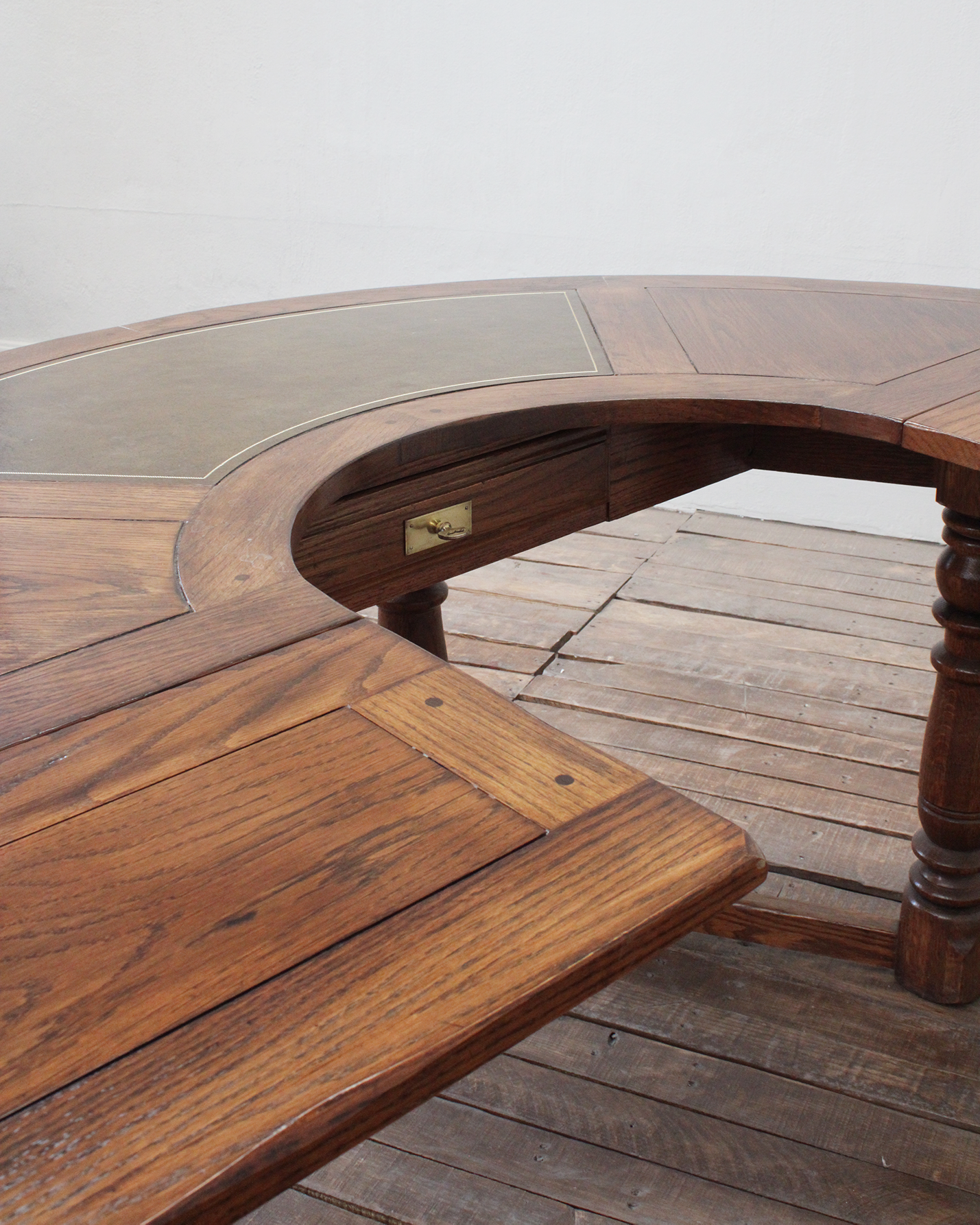 Escritorio Vintage de Medialuna | Casa Perlo