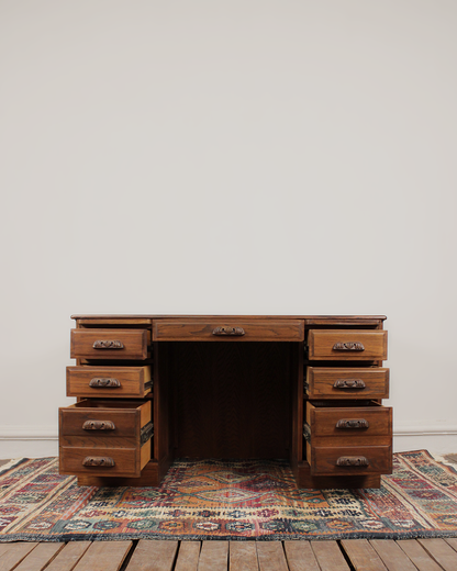 Escritorio Vintage de Encino Americano | Casa Perlo