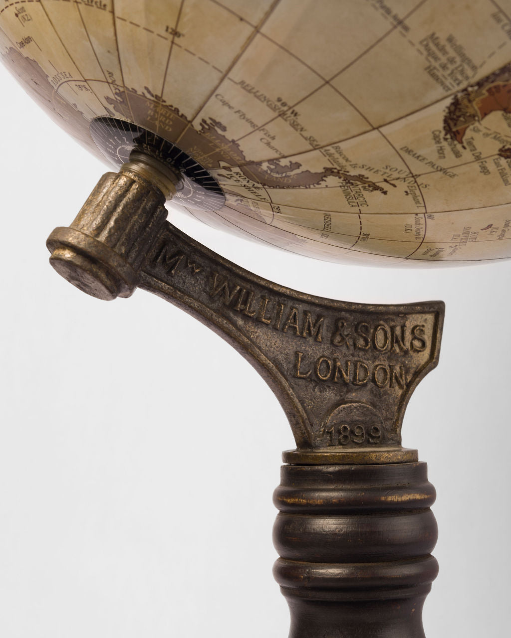 Globo Terráqueo Vintage | Casa Perlo