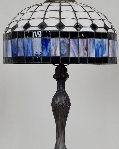 Lámpara Estilo Tiffany con Diseño Geométrico | Casa Perlo