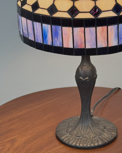 Lámpara Estilo Tiffany con Diseño Geométrico | Casa Perlo