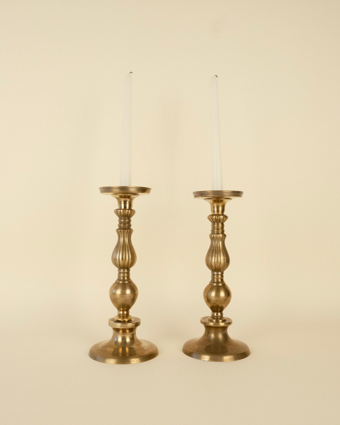 Par de Candeleros Dorados Vintage