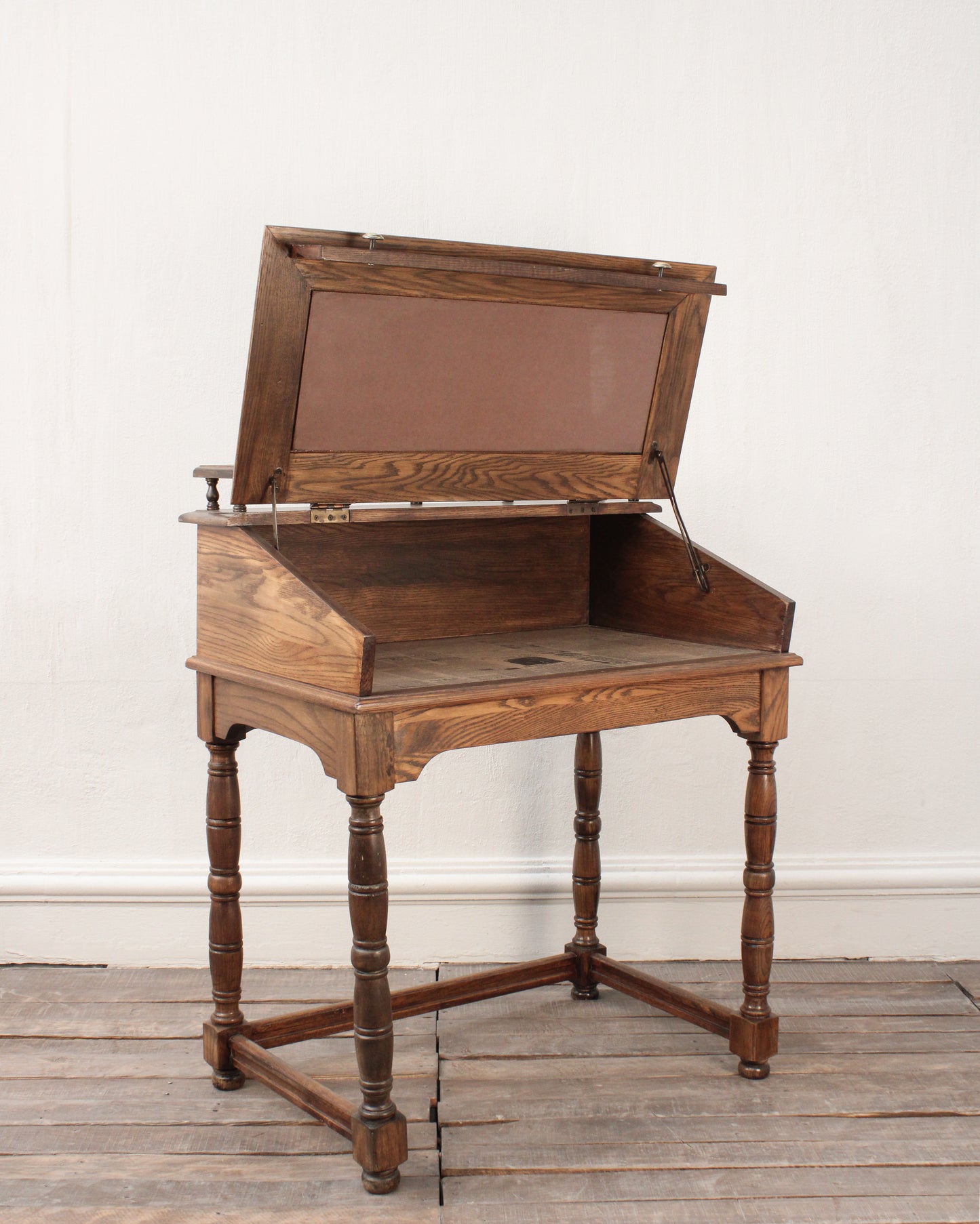 Vintage Hallway | Casa Perlo