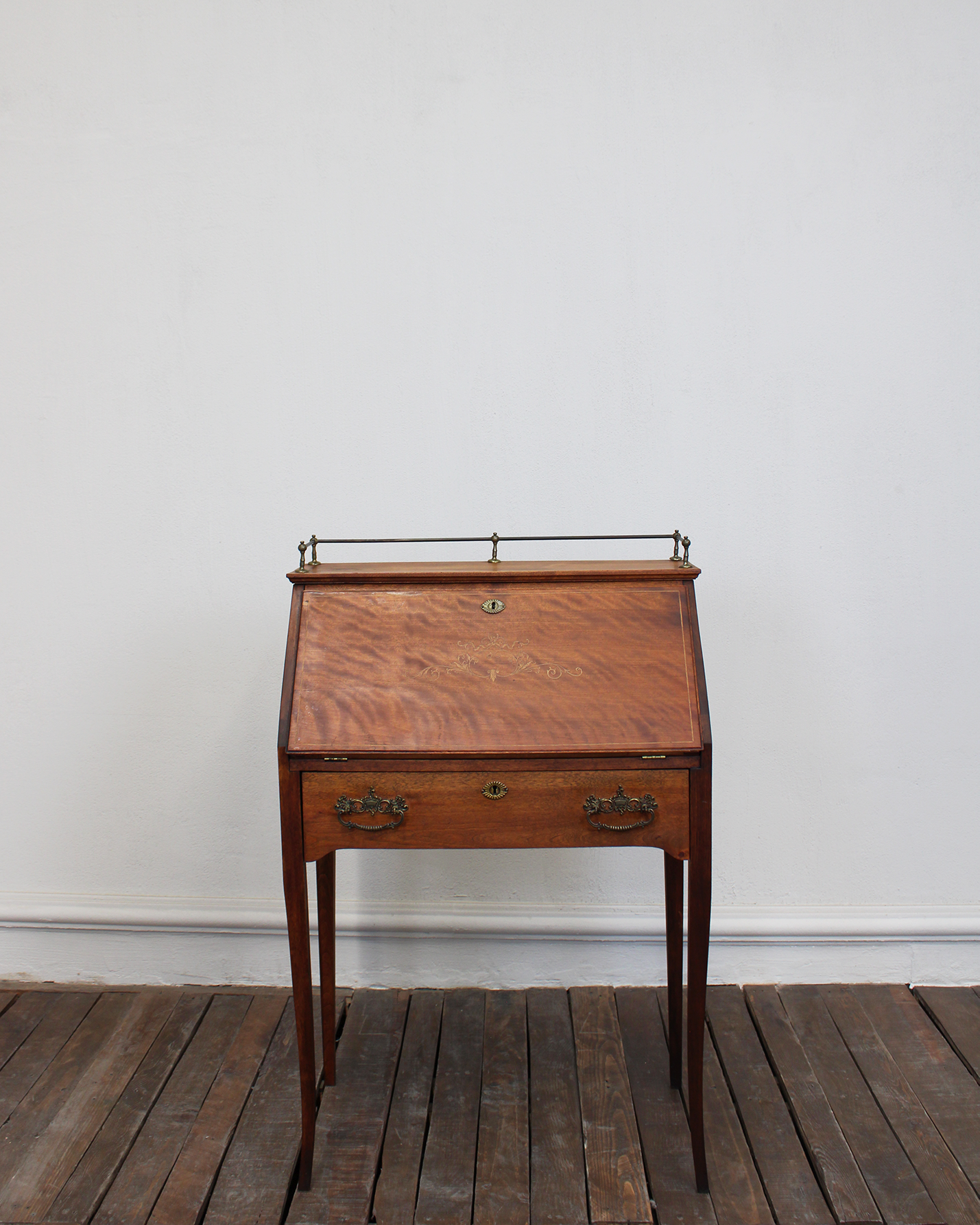 Secreter Vintage con Marquetería | Casa Perlo