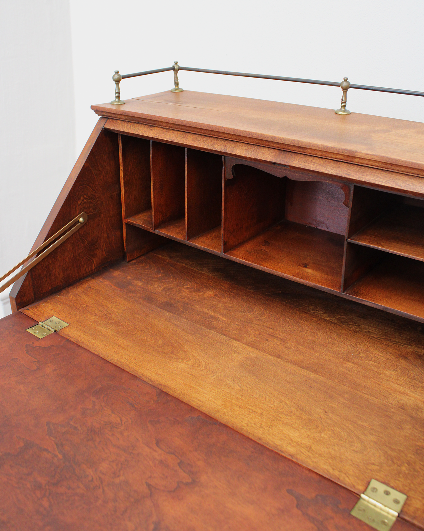 Secreter Vintage con Marquetería | Casa Perlo