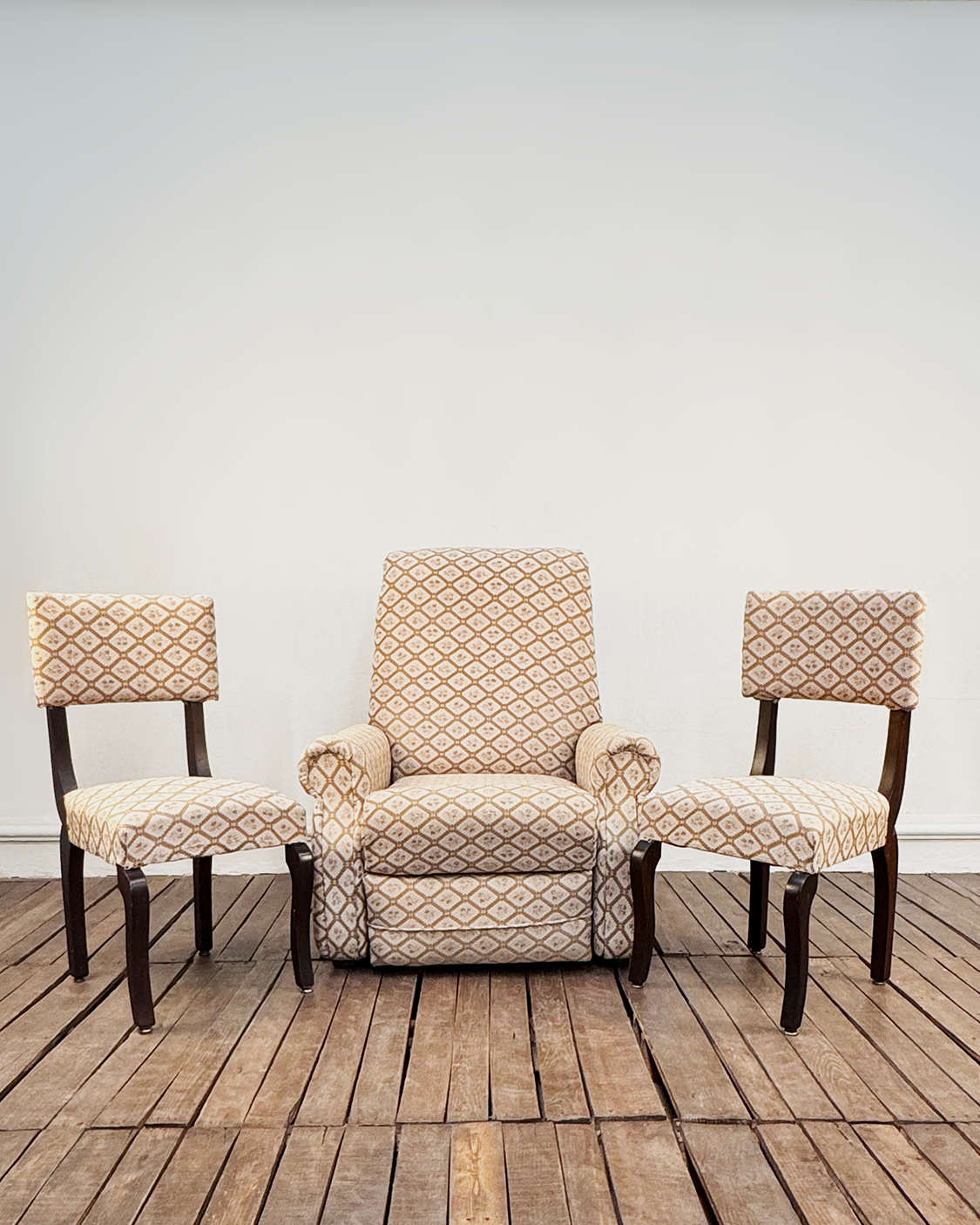 Sillas y Sillón Vintage | Casa Perlo