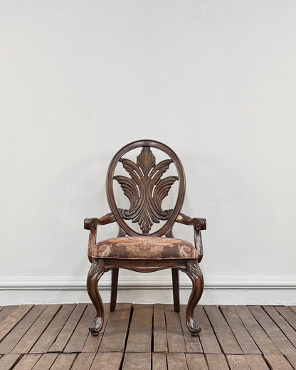 Silla Antigua de Nogal | Casa Perlo