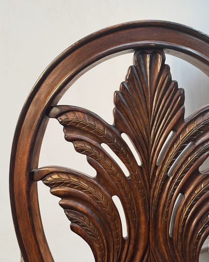 Silla Antigua de Nogal | Casa Perlo