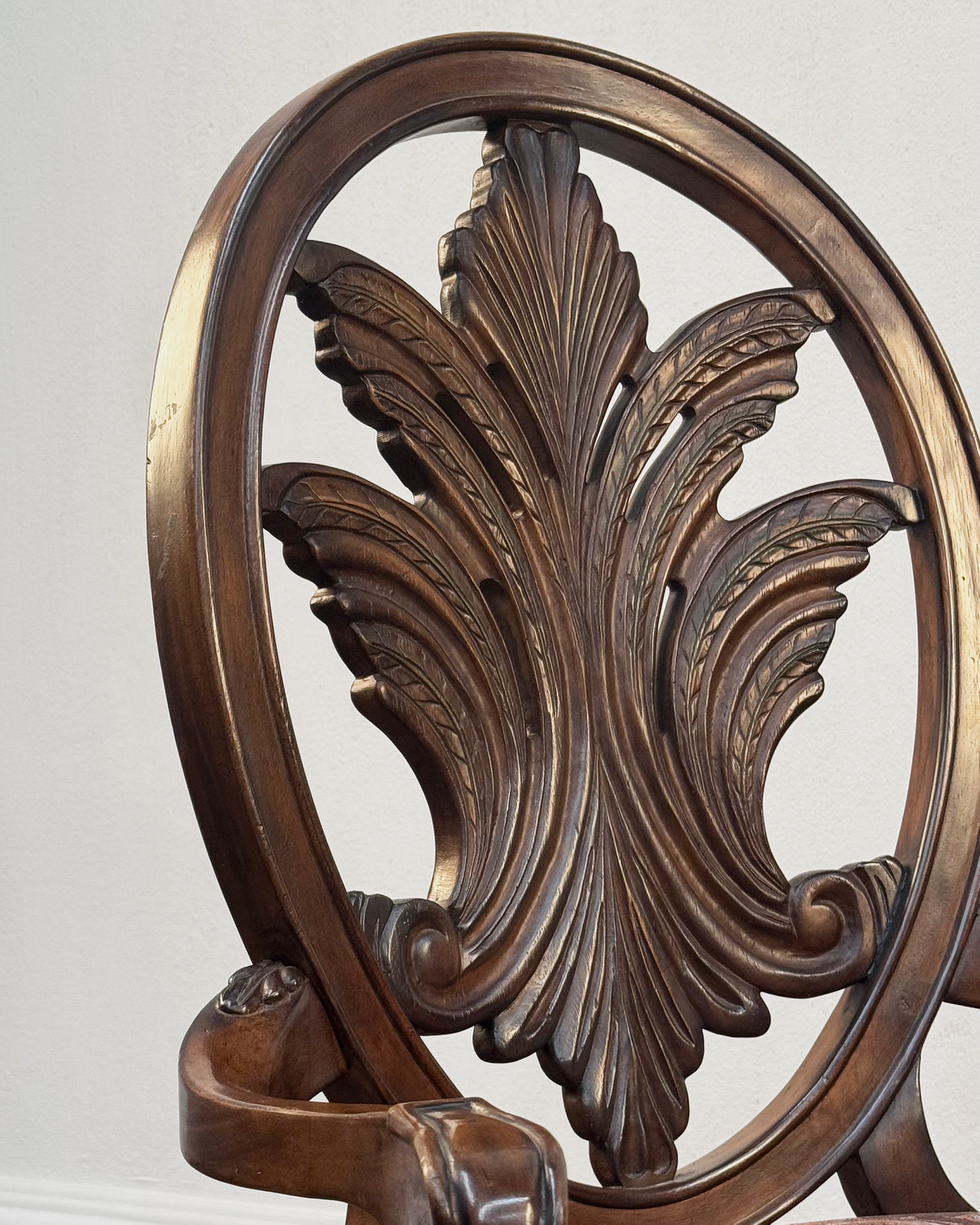 Silla Antigua de Nogal | Casa Perlo