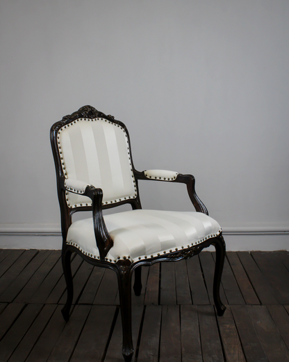 Sillas Estilo Luis XV | Casa Perlo