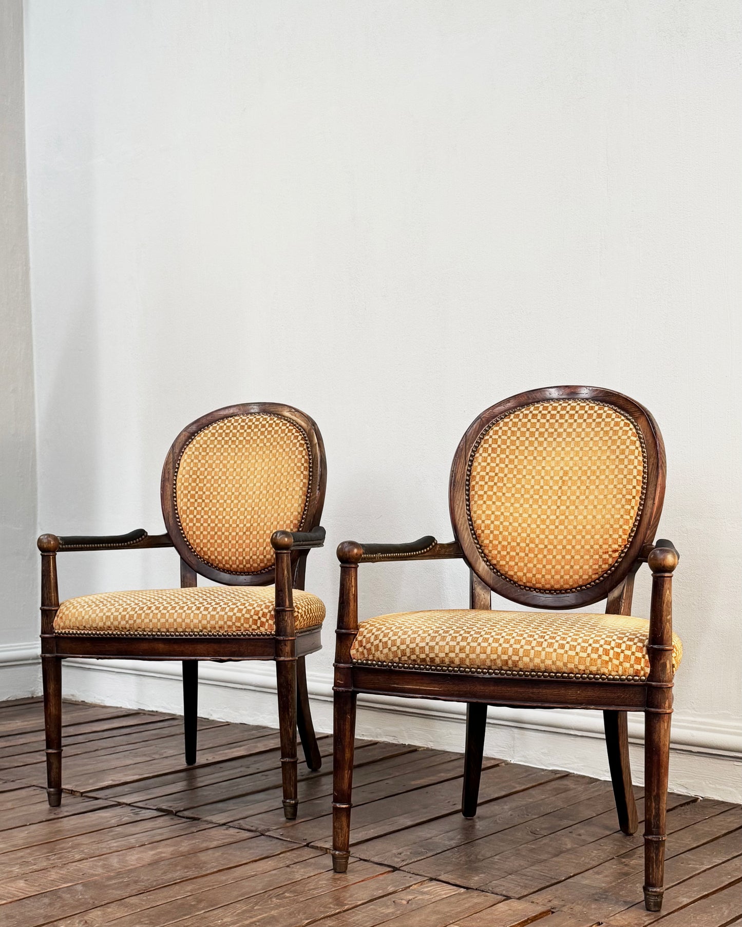 Sillas Estilo Luis XVI | Casa Perlo