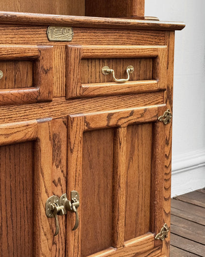 Vitrina Vintage de Encino Americano | Casa Perlo